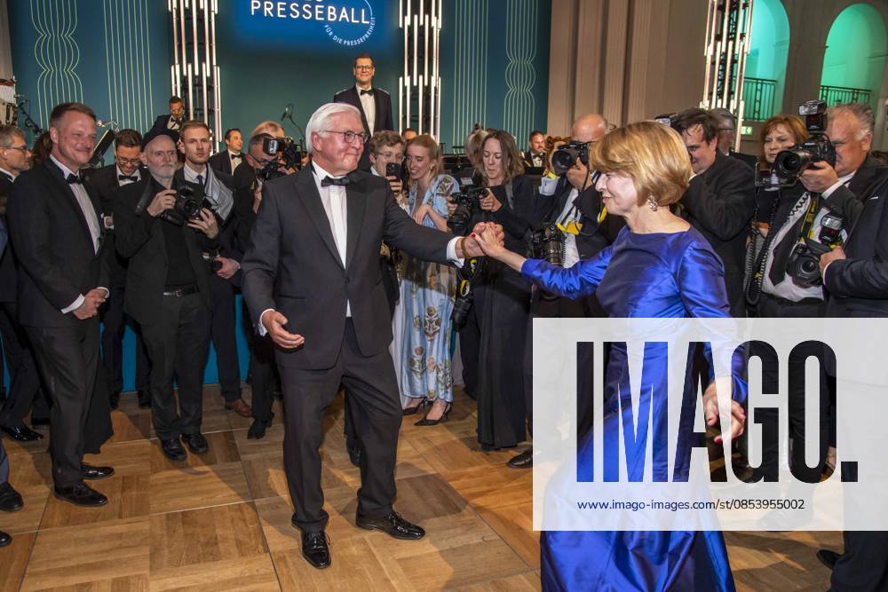 ABB PRESS BALL German President Frank Walter Steinmeier dancing with his wife Elke Buedenbender blue evening dress at the 73rd Federal Press Ball at the Hotel Adlon Kempinski on April 17, 2026 in Berlin