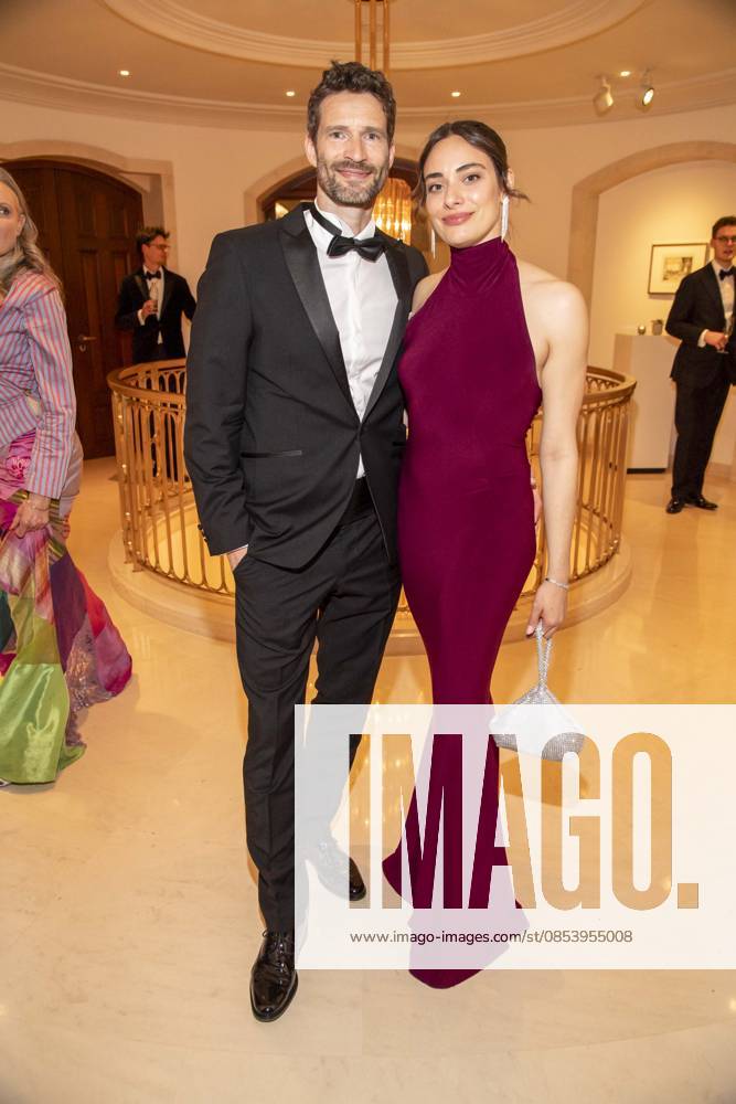 ABB PRESS BALL Danielle Bezaire and Arne Friedrich girlfriend dancing as guests at the 73 Federal Press Ball at the Hotel Adlon Kempinski on 17 04 2026 in Berlin