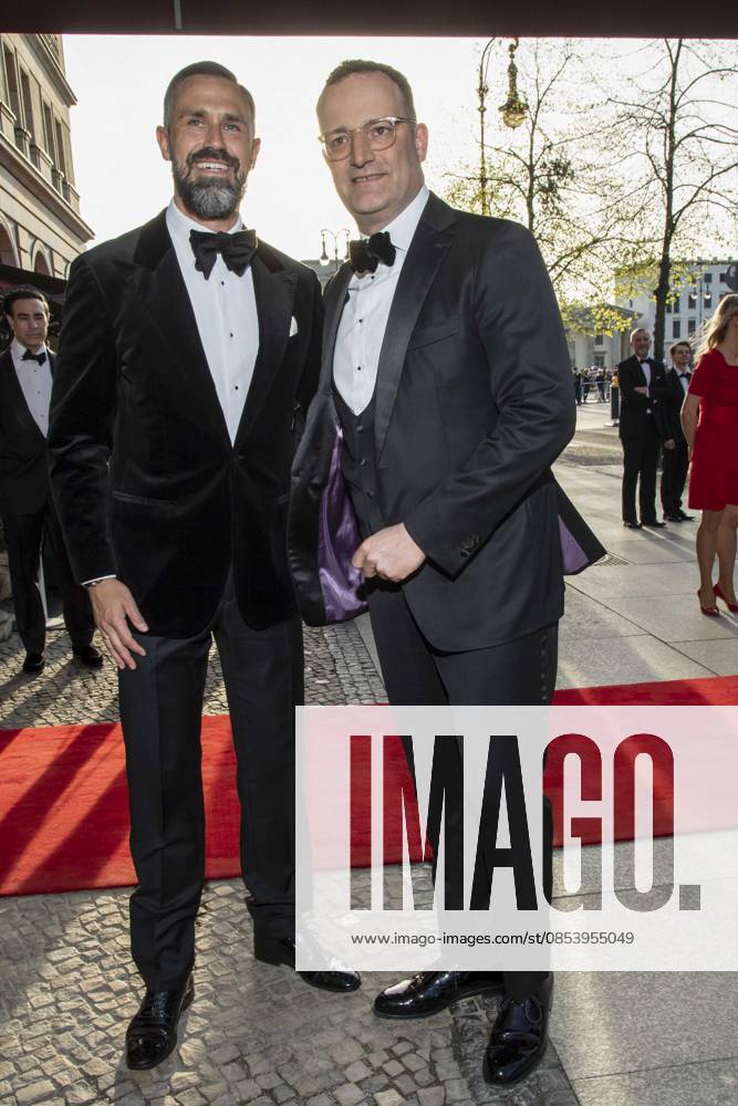 ABB PRESS BALL Daniel Funke and Jens Spahn with husband as guests at the 73 Federal Press Ball at the Hotel Adlon Kempinski on 17 04 2026 in Berlin