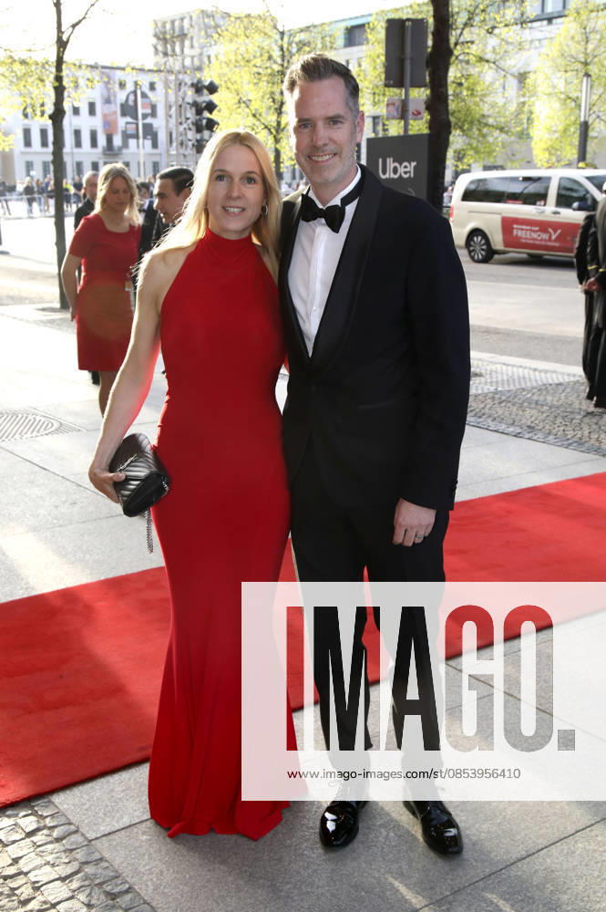 Christian Dürr with wife Jennifer at the 73 Federal Press Ball 2026 at the Hotel Adlon Kempinski Berlin, 17 04 2026 Foto:xAgenturxWehnertx xGränzdörferx xFuturexImagex bundespresseball_6477