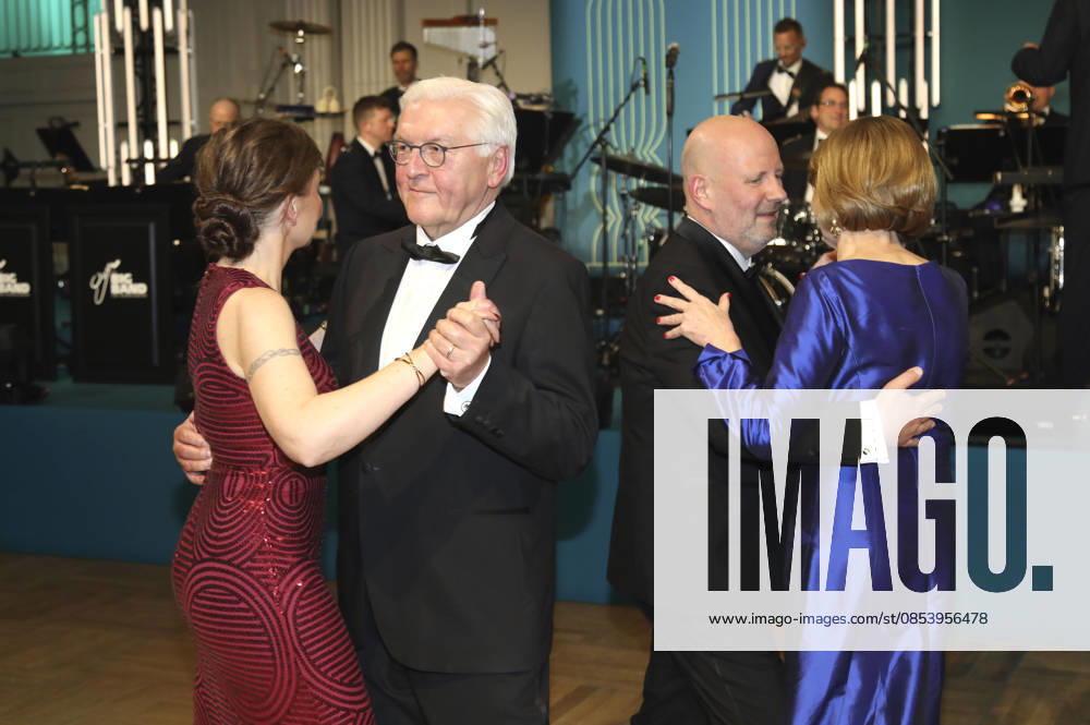 Regina Kramer, Frank Walter Steinmeier, Mathis Feldhoff and Elke Büdenbender at the 73 Federal Press Ball 2026 at the Hotel Adlon Kempinski Berlin, 17 04 2026 Foto:xAgenturxWehnertx xGränzdörferx xFuturexImagex bundespresseball_6529