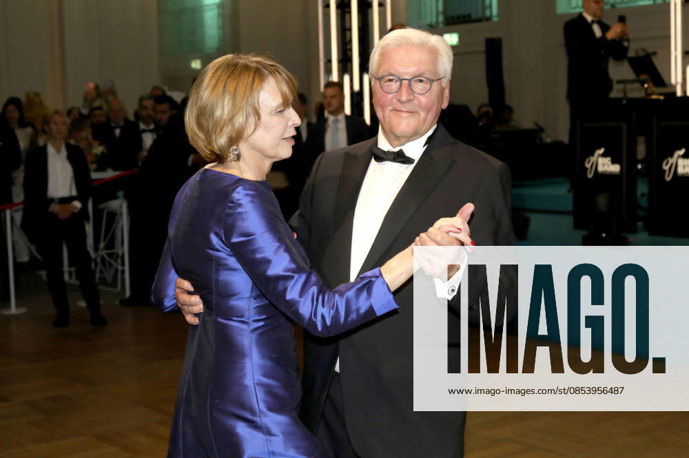 Frank Walter Steinmeier with his wife Elke Büdenbender at the 73 Federal Press Ball 2026 at the Hotel Adlon Kempinski Berlin, 17 04 2026 Foto:xAgenturxWehnertx xGränzdörferx xFuturexImagex bundespresseball_6534
