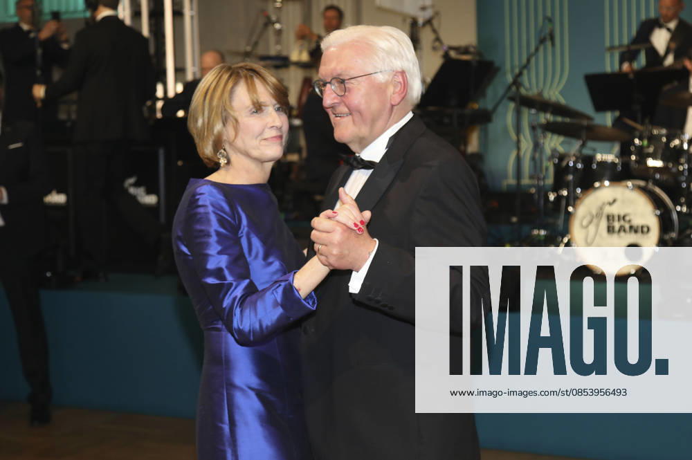 Frank Walter Steinmeier with his wife Elke Büdenbender at the 73 Federal Press Ball 2026 at the Hotel Adlon Kempinski Berlin, 17 04 2026 Foto:xAgenturxWehnertx xGränzdörferx xFuturexImagex bundespresseball_6536