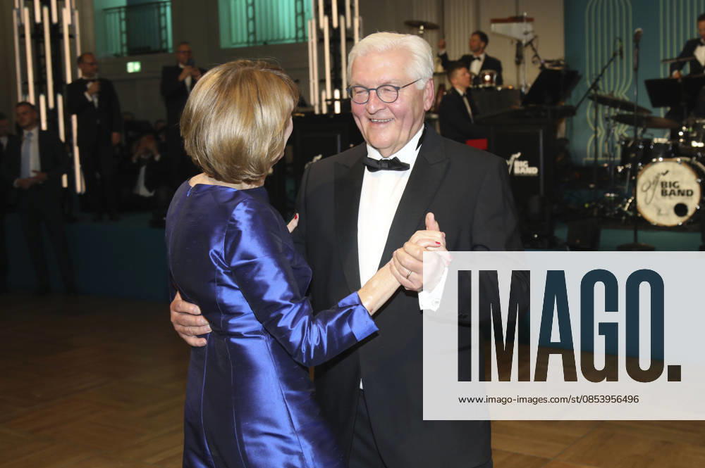 Frank Walter Steinmeier with his wife Elke Büdenbender at the 73 Federal Press Ball 2026 at the Hotel Adlon Kempinski Berlin, 17 04 2026 Foto:xAgenturxWehnertx xGränzdörferx xFuturexImagex bundespresseball_6537