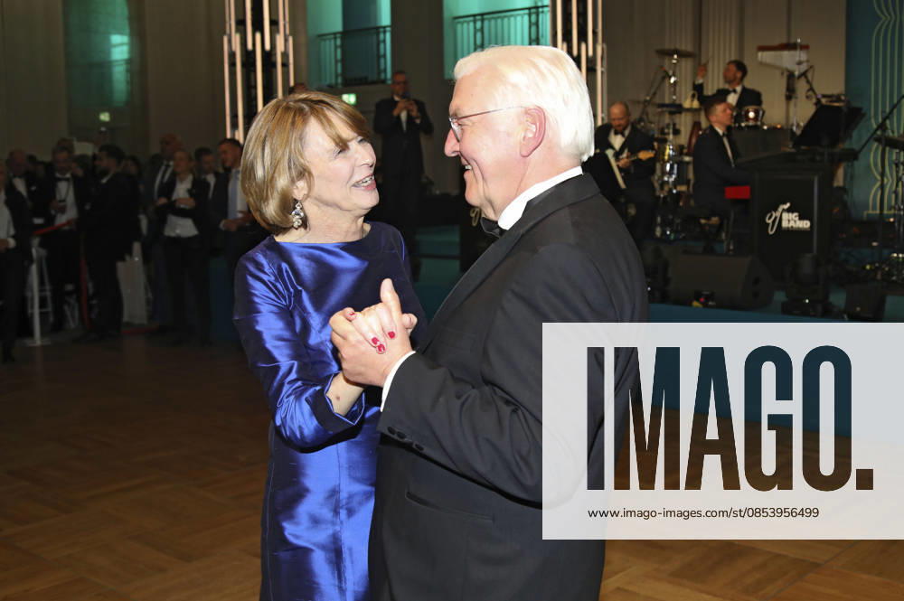 Frank Walter Steinmeier with his wife Elke Büdenbender at the 73 Federal Press Ball 2026 at the Hotel Adlon Kempinski Berlin, 17 04 2026 Foto:xAgenturxWehnertx xGränzdörferx xFuturexImagex bundespresseball_6538
