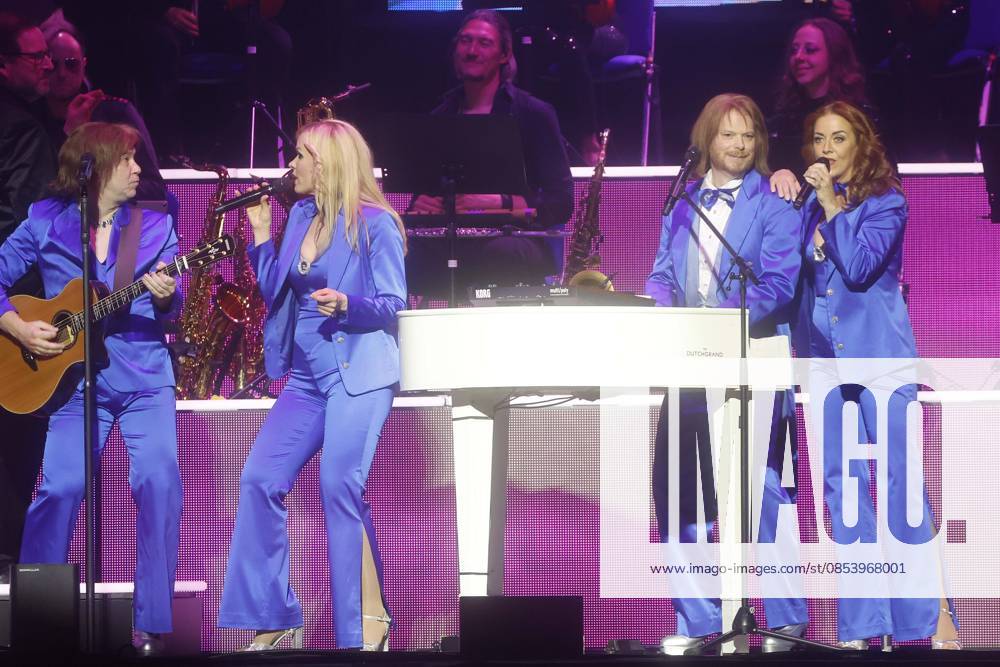 Abbamania the show, concert at the Uber Arena in Berlin, tribute show, 50 years of Dancing Queen, Berlin Germany, Germany