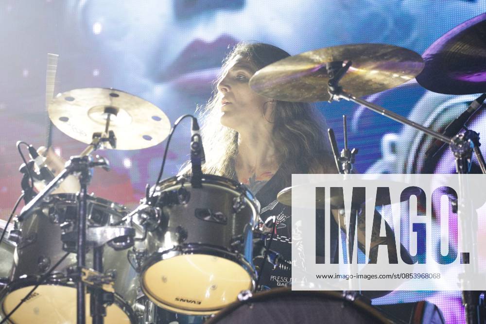 The band The Mist will perform at Party on Wacken in Sao Paulo. Sao Paulo (SP), 18 04 2026 - Wacken Open Air Show Music SP - The Mist s performance during the party on Wacken, a side show on the Bangers Open Air 2026 schedule. Wacken Open Air is one of the world s renowned heavy metal festivals, celebrating its 35th anniversary with a great event held at Audio this Saturday (18) in the west side of Sao Paulo.(Foto: Fabricio Bomjardim Thenews2 imago images) The band The Mist will perform at Party on Wacken in Sao Paulo.