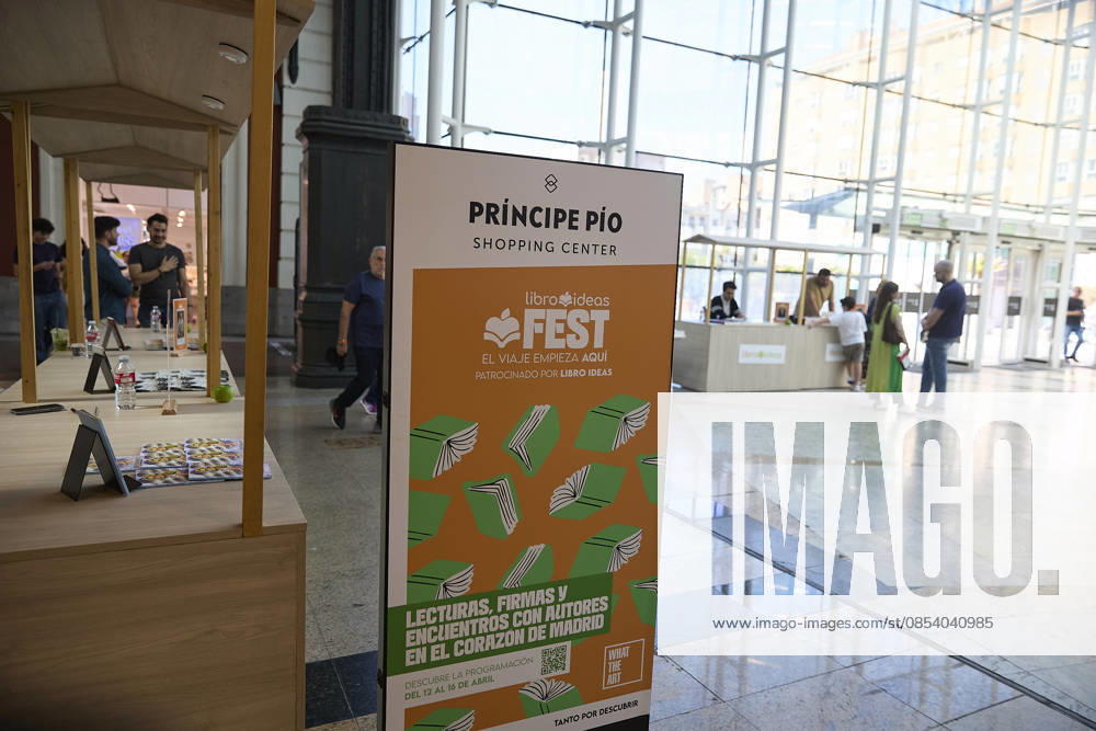 Book fair in Príncipe Pío Madrid Several people visit the Book Fair, in the Príncipe Pío shopping center, on April 19, 2026, Madrid Spain The Príncipe Pío shopping center celebrates Libro Ideas Fest, a fair that brings together some thirty writers and illustrators of different genres, from illustration and thrillers to poetry, romance novels, fantasy and childrens literature 19 APRIL 2026 Jesús Hellí Madrid Madrid Madrid Spain