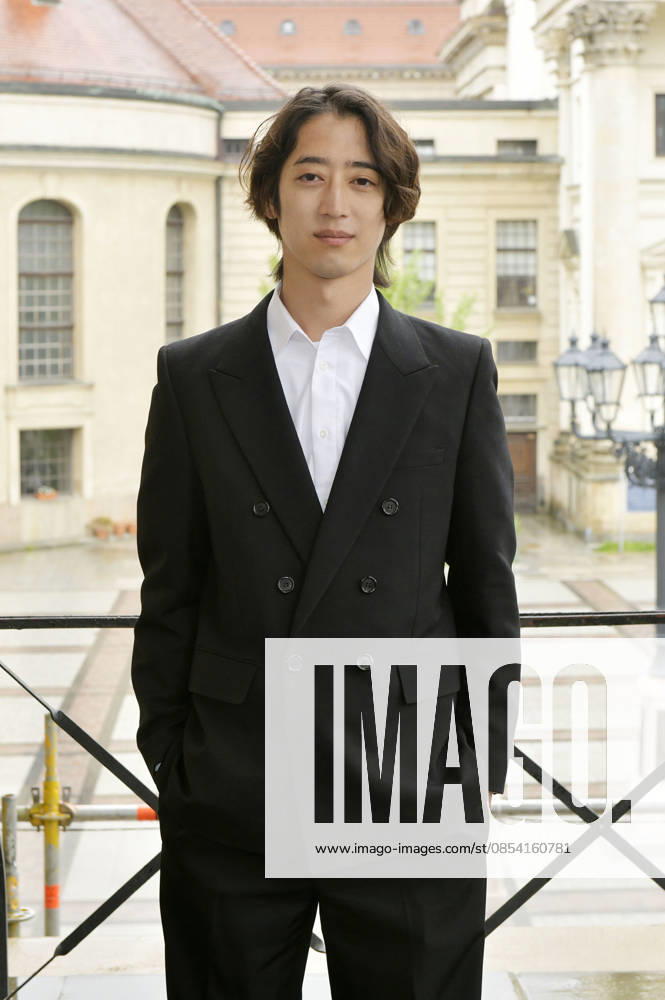 Hayato Sumino at the photo session for the Classic Open Air 2026 at Gendarmenmarkt Berlin, 20 04 2026 Foto:xM.xBehrensx xFuturexImagex classic_6414