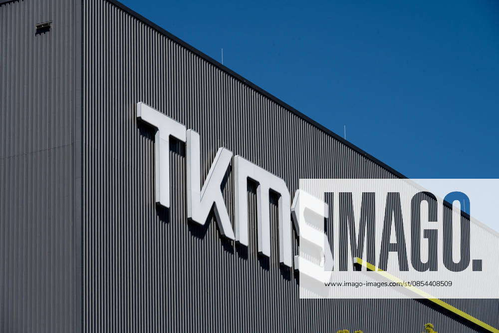 Kiel, April 22, 2026, Federal Minister of Defense Boris Pistorius and his Indian counterpart Rajnath Singh visit TKMS to gain insights into submarine production at tkms Kiel Schleswig Holstein Germany