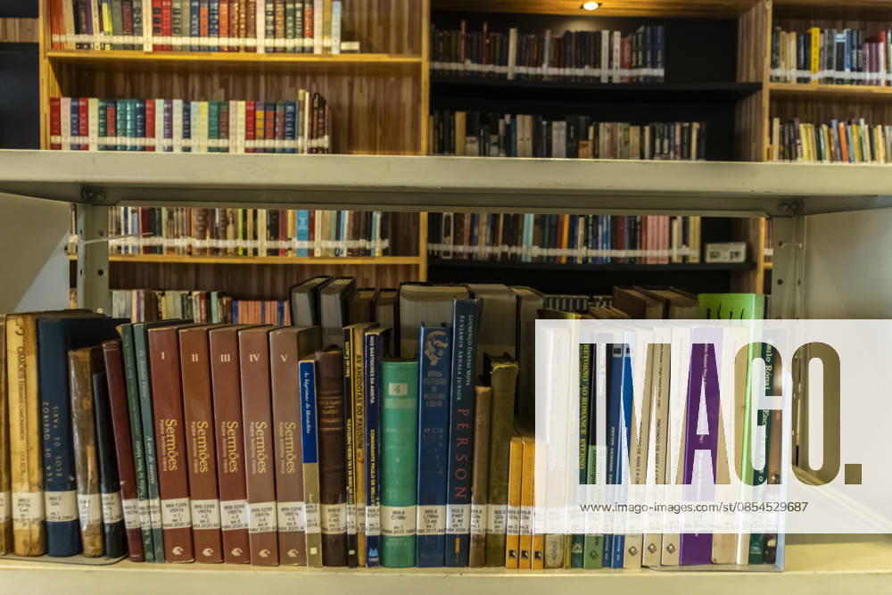 MARiLIA, SP - 23.04.2026: DIA MUNDIAL DOS LIVROS - View of the interior of the Joao Mesquita Valenca Municipal Library, in Marilia (SP), on Tuesday, April 23, 2024. The date marks World Book and Copyright Day. The place, which is a cultural reference in the region, houses a diverse collection and offers reading and research spaces for the community. x2930651x AlfxRibeiro