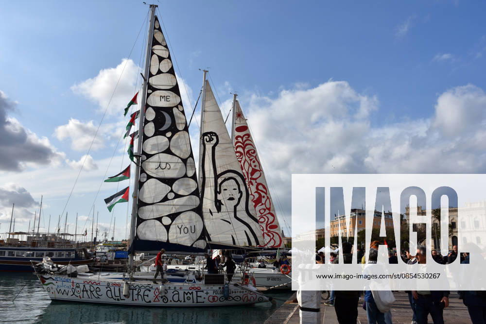 Global Sumud Flotilla boats reach Sicily to break Israeli blockade on Gaza SICILY, ITALY - APRIL 23: Boats of the Global Sumud Flotilla 2026 Spring Mission, which departed from Barcelona, Spain on April 12, arrive at the Port of Syracuse on the island of Sicily, Italy on April 23, 2026. The boats, supported by NGOs from over 50 countries aiming to break the Israeli blockade on Gaza and deliver humanitarian aid, met with other vessels that completed preparations in Italy for the flotilla s second voyage. Baris Seckin Anadolu Sicily Italy. Editorial use only. Please get in touch for any other usage.