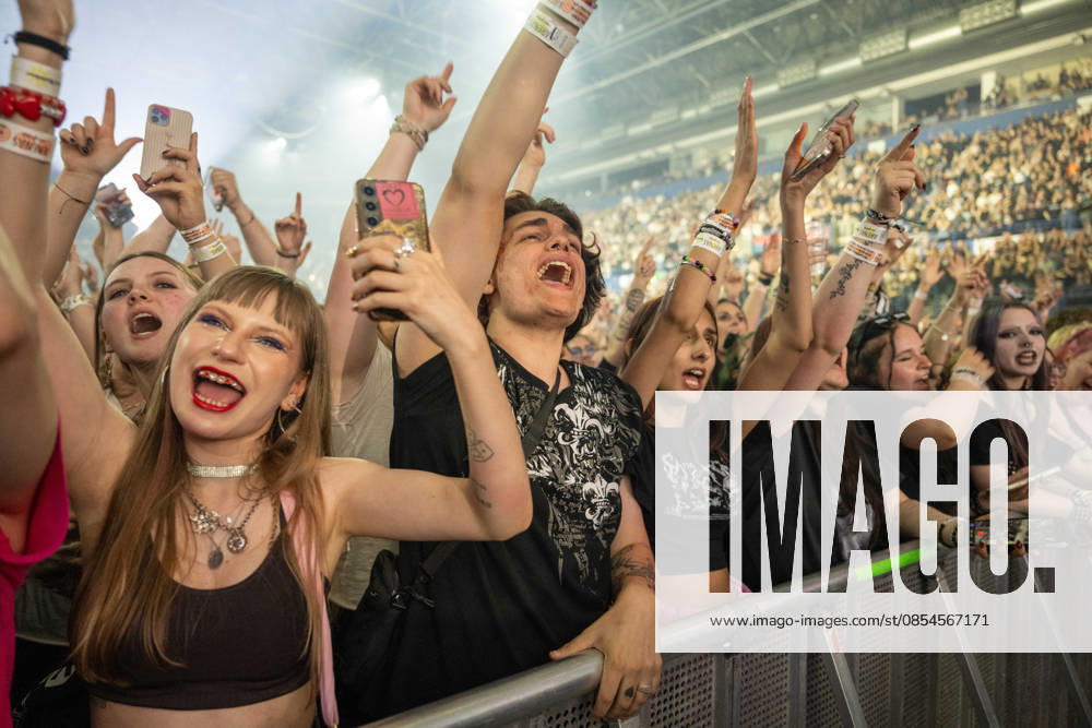 YUNGBLUD performs at Birmingham Utilita Arena 23rd April 202 YUNGBLUD performs live at Birmingham Utilita Arena on 23rd April 2026, delivering a high-energy set to a packed crowd. Known for his explosive stage presence and connection with fans, the artist brought raw emotion and intensity to the arena as part of his latest live show. Photography by Hannah Meadows for, Credit:HANNAHMEADOWSPHOTOGRAPHY Avalon