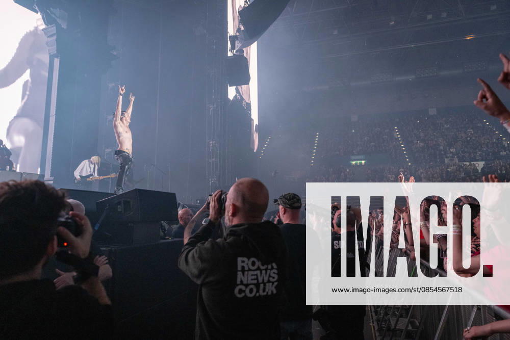 YUNGBLUD performs at Birmingham Utilita Arena 23rd April 202 YUNGBLUD performs live at Birmingham Utilita Arena on 23rd April 2026, delivering a high-energy set to a packed crowd. Known for his explosive stage presence and connection with fans, the artist brought raw emotion and intensity to the arena as part of his latest live show. Photography by Hannah Meadows for, Credit:HANNAHMEADOWSPHOTOGRAPHY Avalon