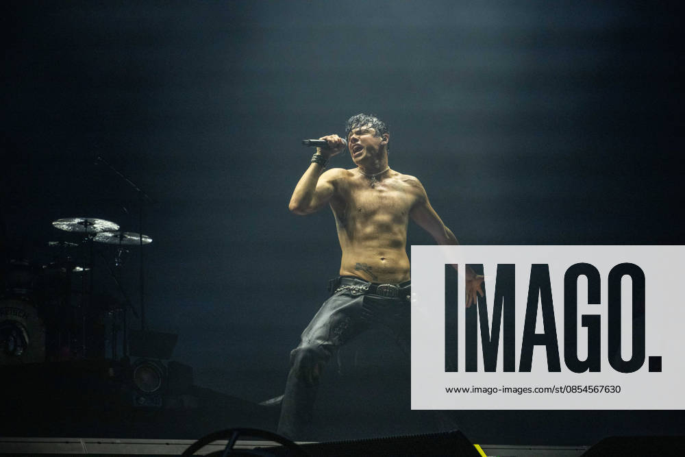 YUNGBLUD performs at Birmingham Utilita Arena 23rd April 202 YUNGBLUD performs live at Birmingham Utilita Arena on 23rd April 2026, delivering a high-energy set to a packed crowd. Known for his explosive stage presence and connection with fans, the artist brought raw emotion and intensity to the arena as part of his latest live show. Photography by Hannah Meadows for, Credit:HANNAHMEADOWSPHOTOGRAPHY Avalon
