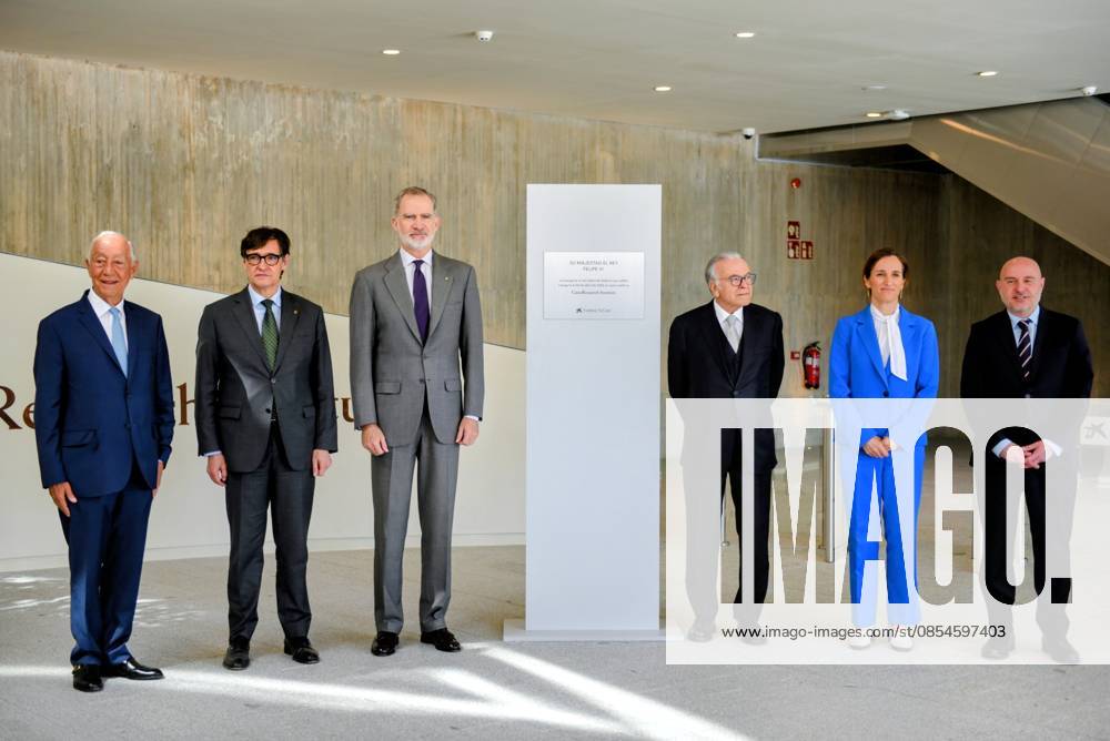 The King inaugurates the CaixaResearch Institute in Barcelona King Felipe VI c , the Minister of Health, Mónica García 2d , and the President of the Generalitat, Salvador Illa 2i , during the inauguration of the CaixaResearch Institute, 24 April 2026, in Barcelona, Catalonia Spain The CaixaResearch Institute is the first Spanish research center specialized in immunology, focused on the study of the immune system and how it is related to the most prevalent diseases - such as neurological, oncological or infectious diseases - also taking into account the impact of environmental factors 24 APRIL 2026 Barcelona Barcelona Barcelona Spain
