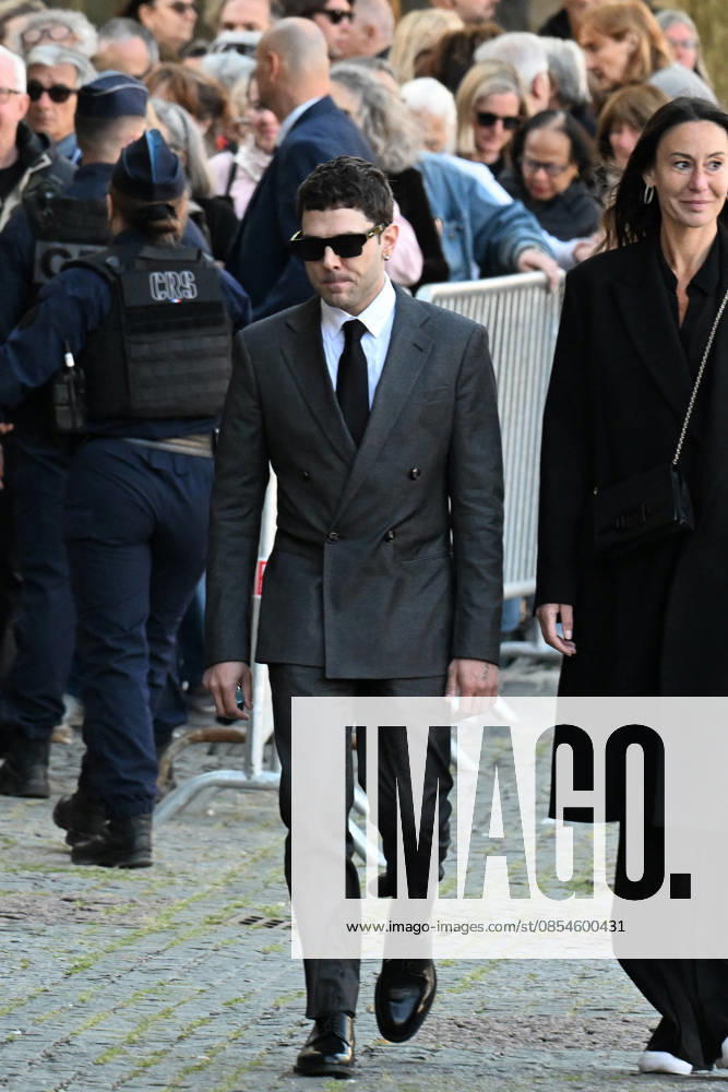 Nathalie Baye Funeral - Paris Xavier Dolan attending the funeral of French actress Nathalie Baye at Saint Sulpice Church, in Paris, France on April 24, 2026. Photo by Lionel Urman ABACAPRESS.COM Paris Ile-de-France France