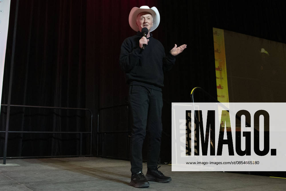 Anthony Daniels speaks onstage during a panel at Calgary Expo 2026 at Stampede Park in Calgary, Alberta, Canada, April 2026. Calgary CANADA - ZUMAr123 20260424_zap_r123_009