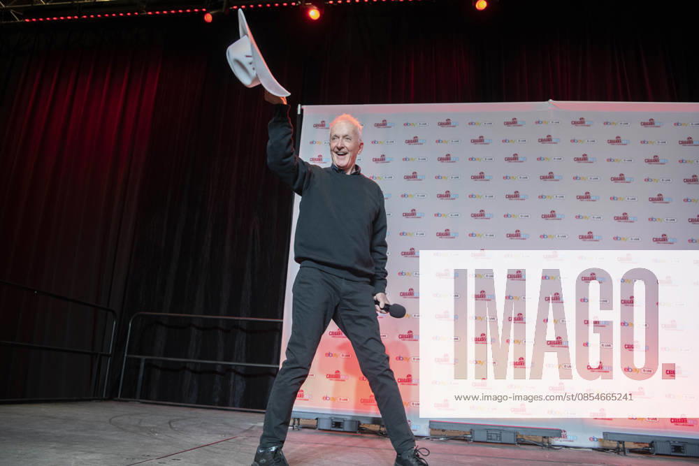 British actor ANTHONY DANIELS, famous for his role as C-3PO in Star Wars, speaks onstage during a panel at Calgary Expo 2026 at Stampede Park. Calgary Canada - ZUMAr123 20260424_zap_r123_001