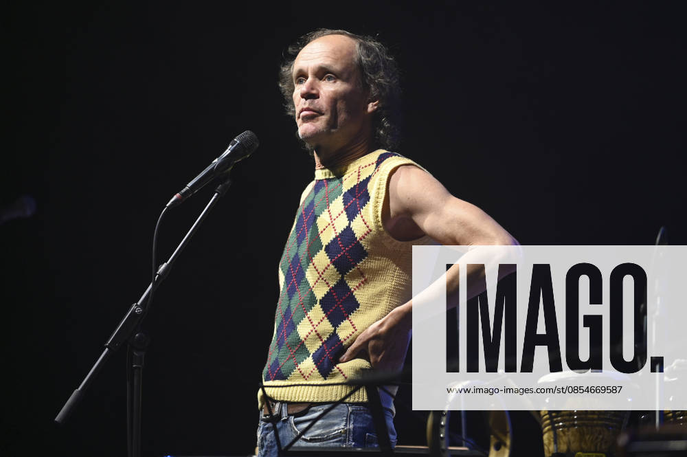 Olaf Schubert with his program Jetzt oder now live at the Swiss Life Hall Hannover, 24 04 2026 Foto:xR.xKeuntjex xFuturexImagex schubert_6403