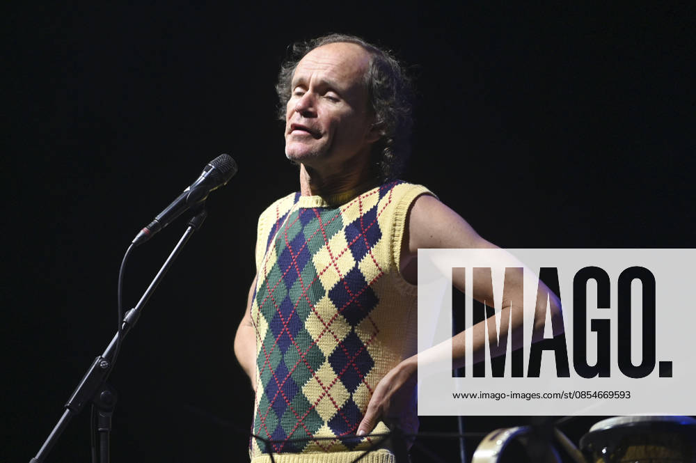 Olaf Schubert with his program Jetzt oder now live at the Swiss Life Hall Hannover, 24 04 2026 Foto:xR.xKeuntjex xFuturexImagex schubert_6406