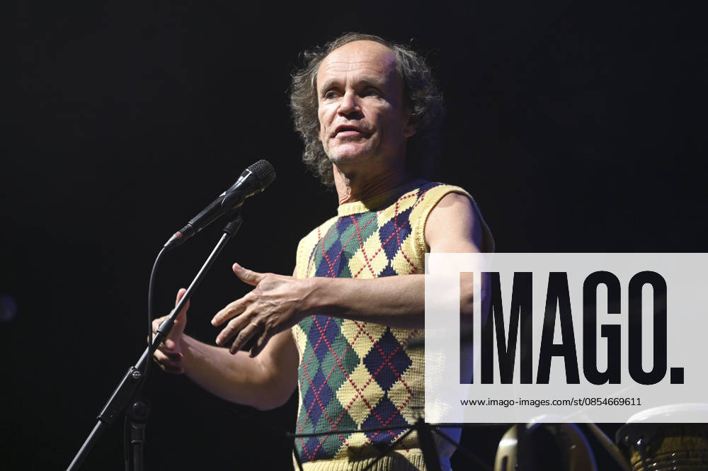 Olaf Schubert with his program Jetzt oder now live at the Swiss Life Hall Hannover, 24 04 2026 Foto:xR.xKeuntjex xFuturexImagex schubert_6414