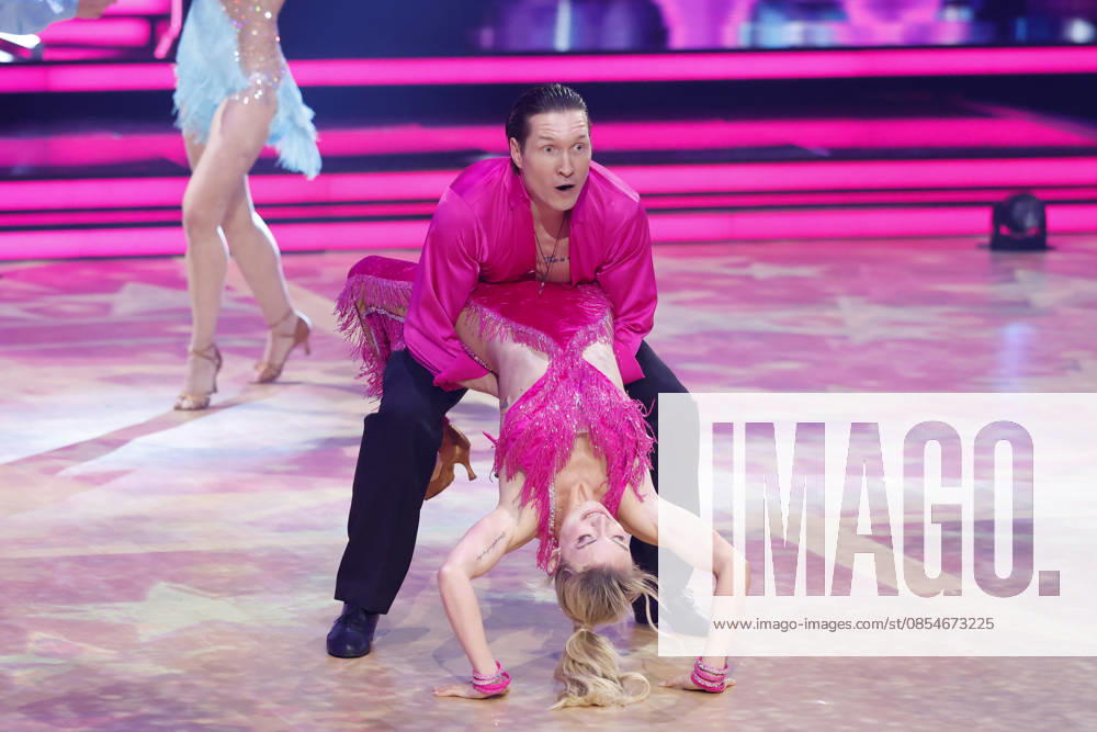 Singer Anna Carina Woitschack and dancer Evgeny Vinokurov at the seventh dance show of the 19th season of the RTL dance show Lets Dance at the Coloneum Cologne, 24 04 2026 NRW Germany
