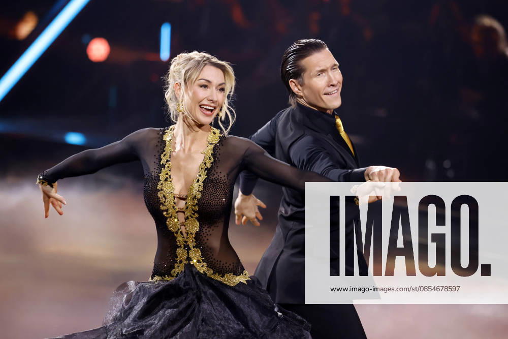 Singer Anna Carina Woitschack and dancer Evgeny Vinokurov at the seventh dance show of the 19th season of the RTL dance show Lets Dance at the Coloneum Cologne, 24 04 2026 NRW Germany