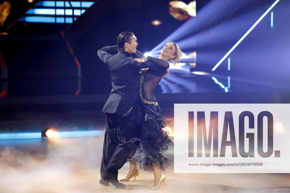 Singer Anna Carina Woitschack and dancer Evgeny Vinokurov at the seventh dance show of the 19th season of the RTL dance show Lets Dance at the Coloneum Cologne, 24 04 2026 NRW Germany