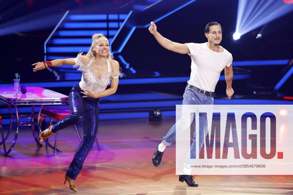 Singer Milano Milane Baybah and professional dancer Marta Arndt at the seventh dance show of the 19th season of the RTL dance show Lets Dance at the Coloneum Cologne, 24 04 2026 NRW Germany