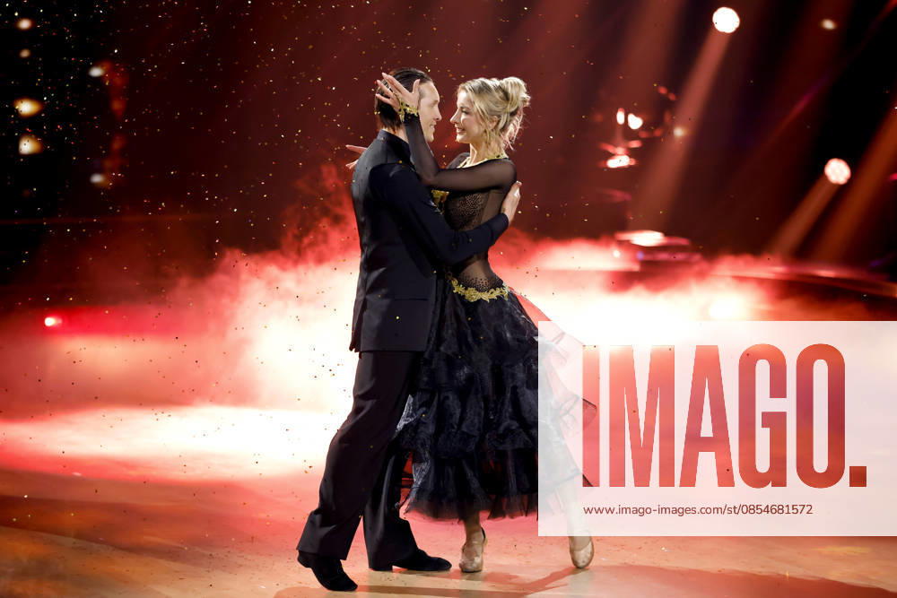 Singer Anna Carina Woitschack and dancer Evgeny Vinokurov at the seventh dance show of the 19th season of the RTL dance show Lets Dance at the Coloneum Cologne, 24 04 2026 NRW Germany
