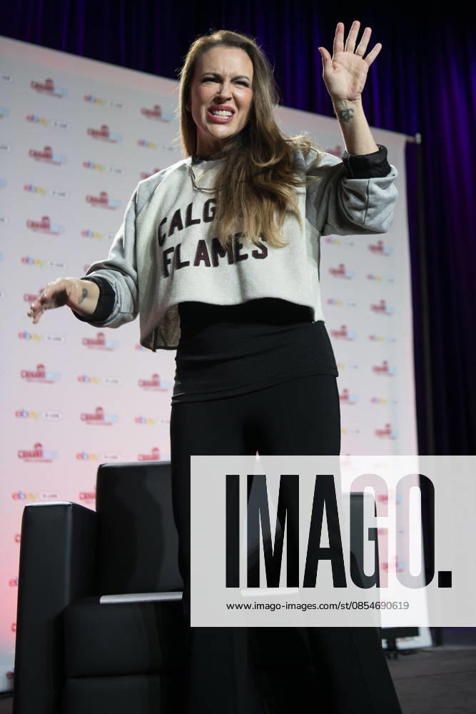Alyssa Milano appears onstage during a fan panel at the Calgary Expo at the BMO Centre in Calgary, Alberta, Canada, April 26, 2026. Calgary CANADA - ZUMAr123 20260425_zap_r123_029