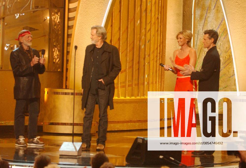 38th Annual CMA Awards-Telecast November 9, 2004 - Nashville, TN, U.S. - Nov 09, 2004; Nashville, Tennessee, USA; Singer Faith Hill and Randy Travis, Willie Nelson and Kris Kristofferson at the 38th Annual CMA Awards held at the Grand Ole Opry. Mandatory Credit: Photo by Laura Farr AdMedia