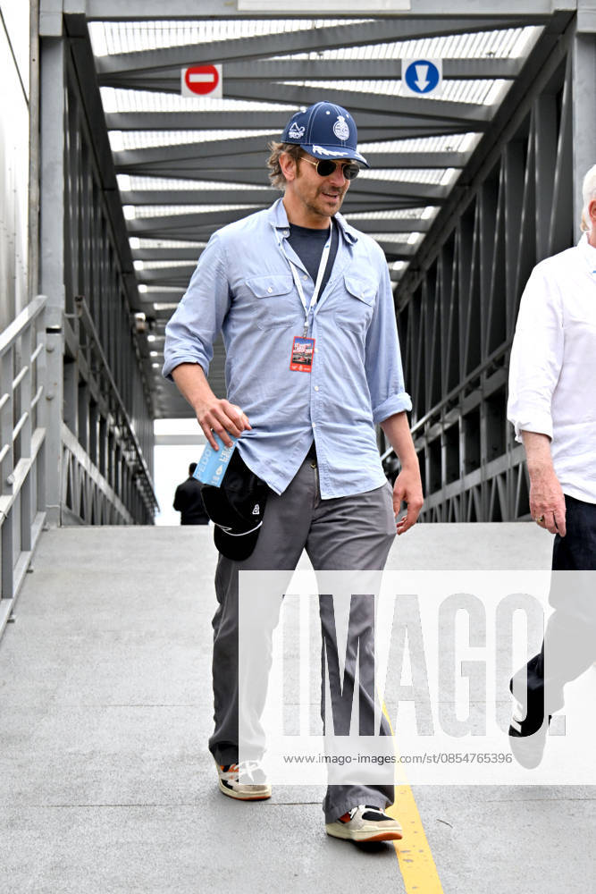 Bradley Cooper during the 15th Monaco Historical Grand Prix April 26, 2026 Bruno Bebert Bestimage Bradley Cooper during the 15th Monaco Historical Grand Prix Monaco