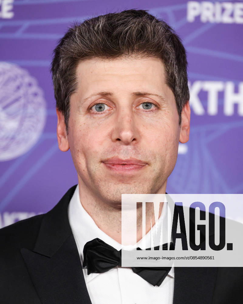 12th Annual Breakthrough Prize Ceremony 2026 SANTA MONICA, LOS ANGELES, CALIFORNIA, USA - APRIL 18: Co-founder and CEO of OpenAI Sam Altman arrives at the 12th Annual Breakthrough Prize Ceremony 2026 held at the Barker Hangar on April 18, 2026 in Santa Monica, Los Angeles, California, United States. (Photo by Xavier Collin Image Press Agency)