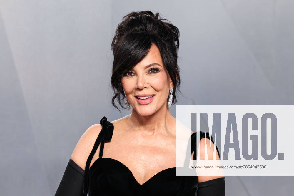 2026 Vanity Fair Oscar Party MUSEUM ROW, MIRACLE MILE, LOS ANGELES, CALIFORNIA, USA - MARCH 15: Kris Jenner wearing vintage Valentino SS95 Couture arrives at the 2026 Vanity Fair Oscar Party (98th Annual Academy Awards) Hosted By Mark Guiducci held at the David Geffen Galleries at the Los Angeles County Museum of Art (LACMA) at 5905 Wilshire Blvd on March 15, 2026 in Museum Row, Miracle Mile, Los Angeles, California, United States. (Photo by Xavier Collin Image Press Agency)