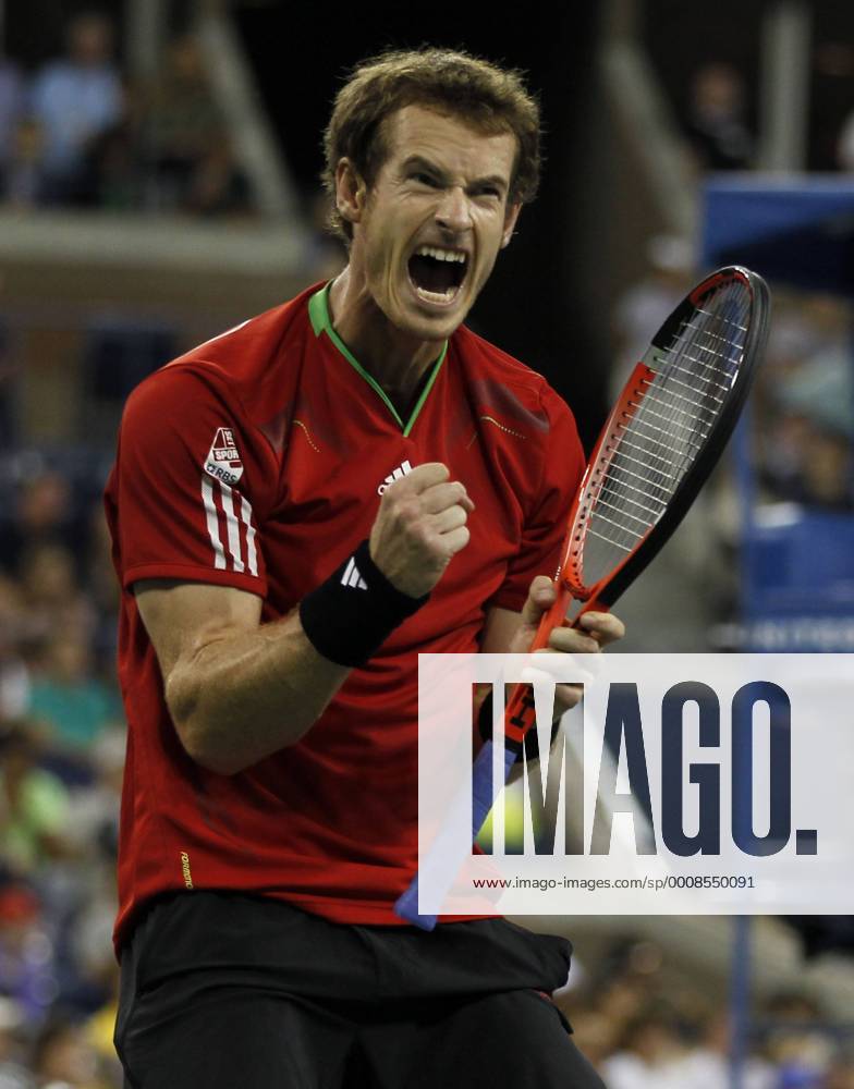 US Open 2011, USTA Billie Jean King National Tennis Center, Flushing Meadows, New York,ITF Grand Slam Tennis Tournament,Andy Murray(GBR) macht die Faust und jubelt,Jubel, Emotion, Einzelbild,Halbkörper,Hochformat