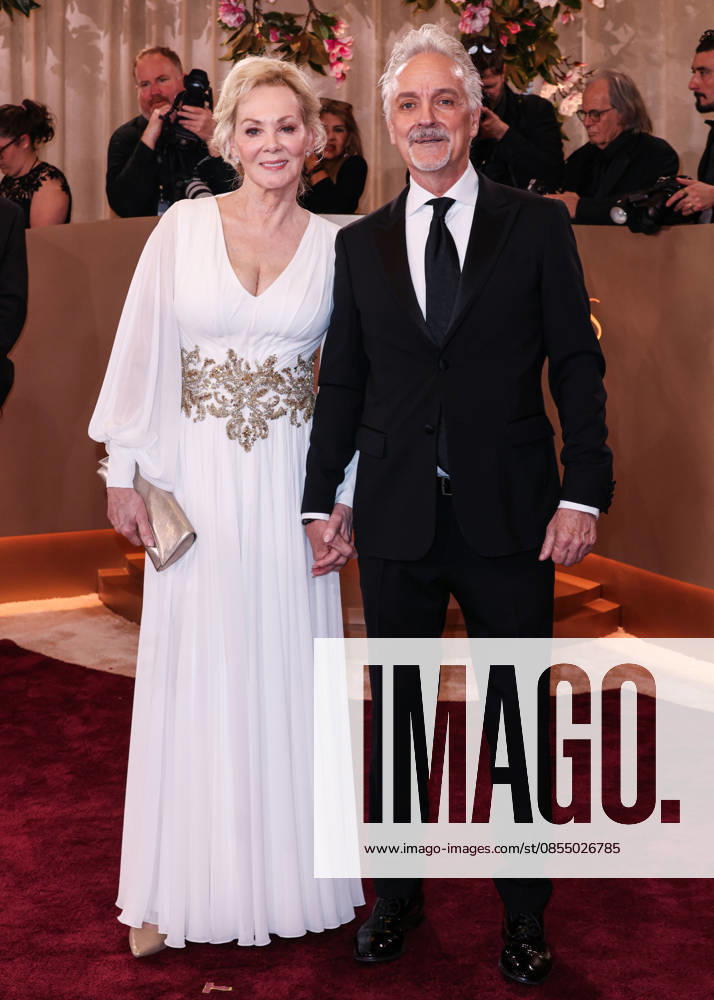 83rd Annual Golden Globe Awards - Arrivals BEVERLY HILLS, LOS ANGELES, CALIFORNIA, USA - JANUARY 11: Jean Smart and boyfriend Joe Pacheco arrive at the 83rd Annual Golden Globe Awards held at The Beverly Hilton Hotel on January 11, 2026 in Beverly Hills, Los Angeles, California, United States. (Photo by Xavier Collin Image Press Agency)