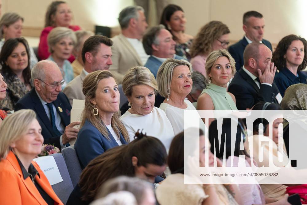 Minister of Justice Annelies Verlinden and Queen Mathilde of Belgium pictured during the 27th edition of the award ceremony of the Womed Award , for best female entrepreneur, organised by Markant and Unizo, Tuesday 28 April 2026 in Brussels. JAMESxARTHURxGEKIERE 172331941