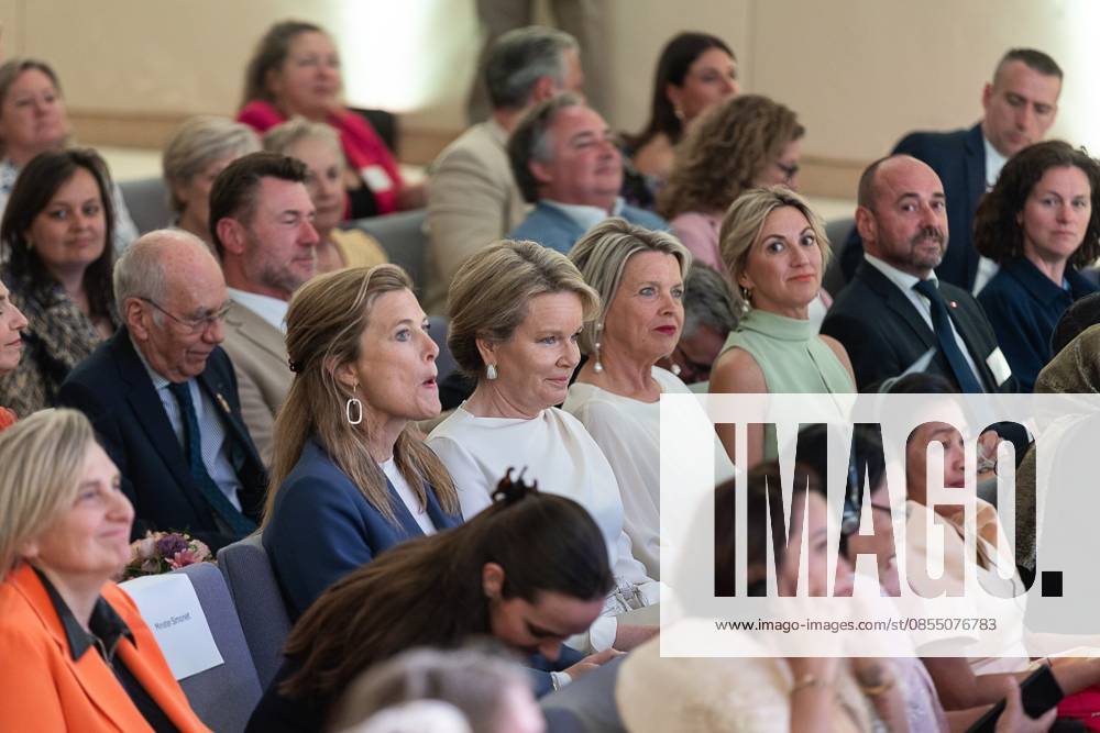 Minister of Justice Annelies Verlinden and Queen Mathilde of Belgium pictured during the 27th edition of the award ceremony of the Womed Award , for best female entrepreneur, organised by Markant and Unizo, Tuesday 28 April 2026 in Brussels. JAMESxARTHURxGEKIERE 172331942