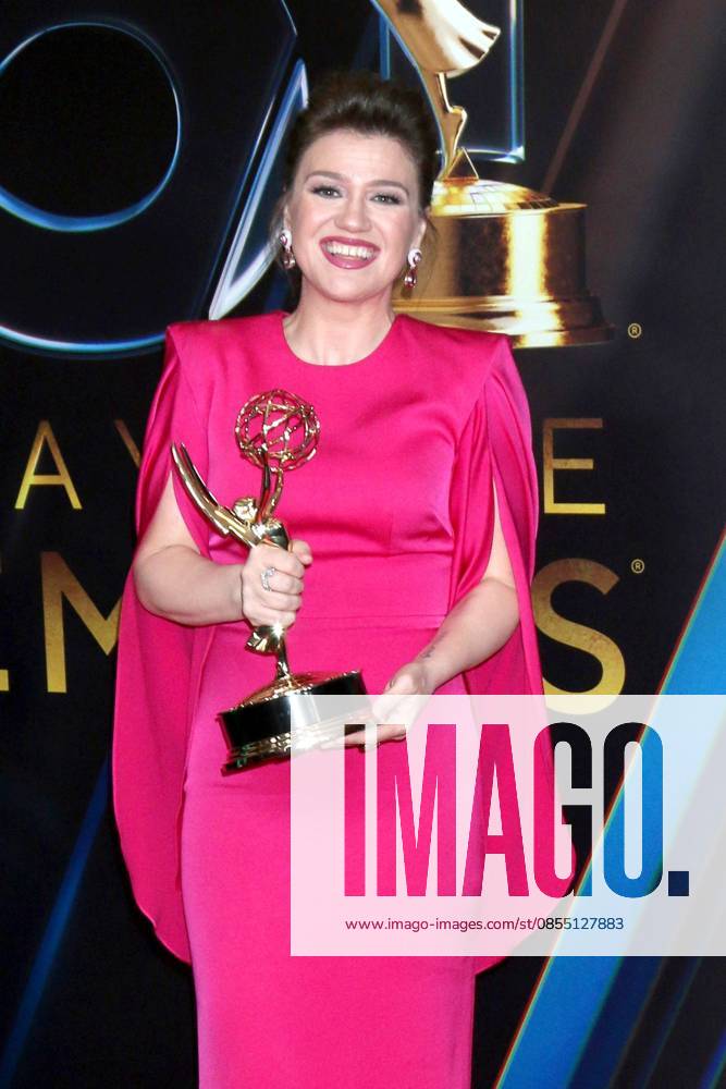 Kelly Clarkson in attendance for 51st Annual Daytime Emmy Awards - Winners Walk, The Westin Bonaventure Hotel & Suites, Los Angeles, CA, June 07, 2024. Photo By: Priscilla Grant Everett Collection2407E03 B5046 PUBLICATIONXNOTxINxCANxCHNxFRAxITAxJPNxNORxPOLxRUSxESPxUKxUSA