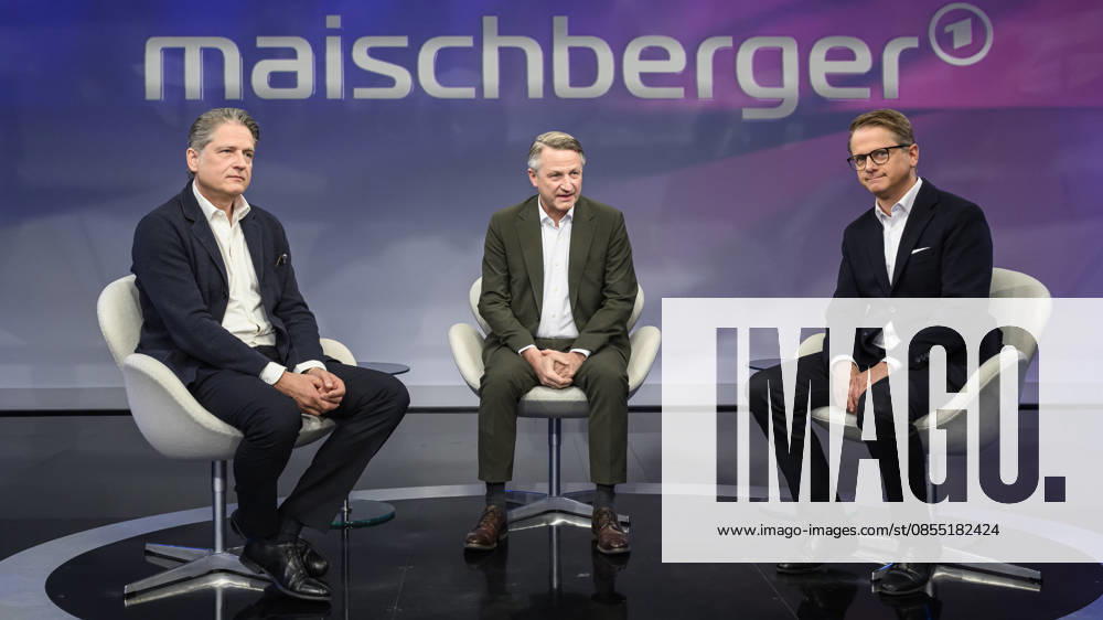V l Jakob Augstein Publisher, Der Freitag , Nikolaus Blome Head of Politics RTL ntv , Carsten Linnemann, CDU Secretary General , GER, Berlin, Studio, as a guest on - Maischberger, political talk show, TV, format, with presenter - Sandra Maischberger, Das Erste, from Adlershof - Am Studio 20, April 29, 2026,