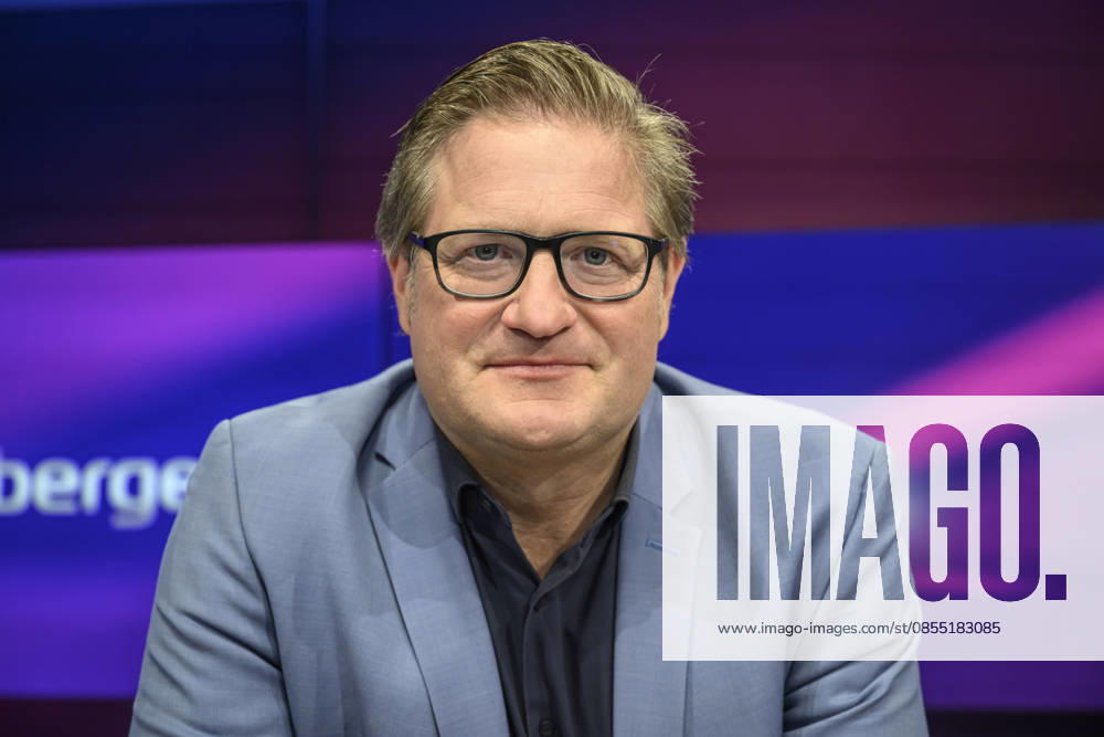 V l Michael Bröcker Table Briefings , GER, Berlin, Studio, as a guest on Maischberger, political talk show, TV, format, with presenter Sandra Maischberger, Das Erste, from Adlershof Am Studio 20, April 29, 2026,