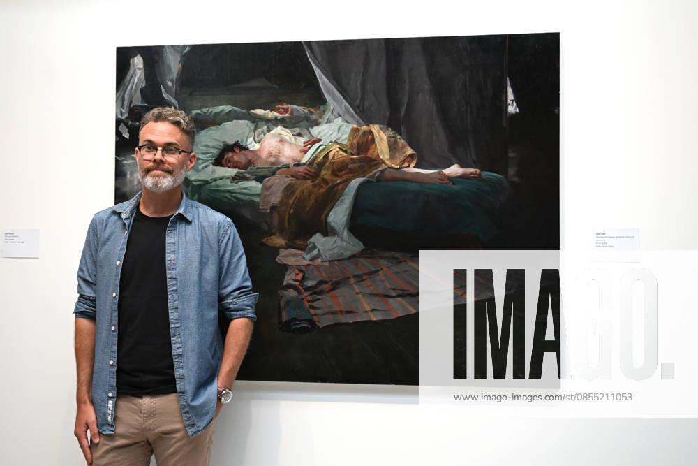 ARCHIBALD PACKING ROOM PRIZE, Sean Layh wins the Packing Room Prize with his portrait of actor Jacob Collins as part of the 2026 Archibald Prize at the Art Gallery of New South Wales in Sydney, Thursday, April 30, 2026. ( NO ARCHIVING Sydney New South Wales Australia