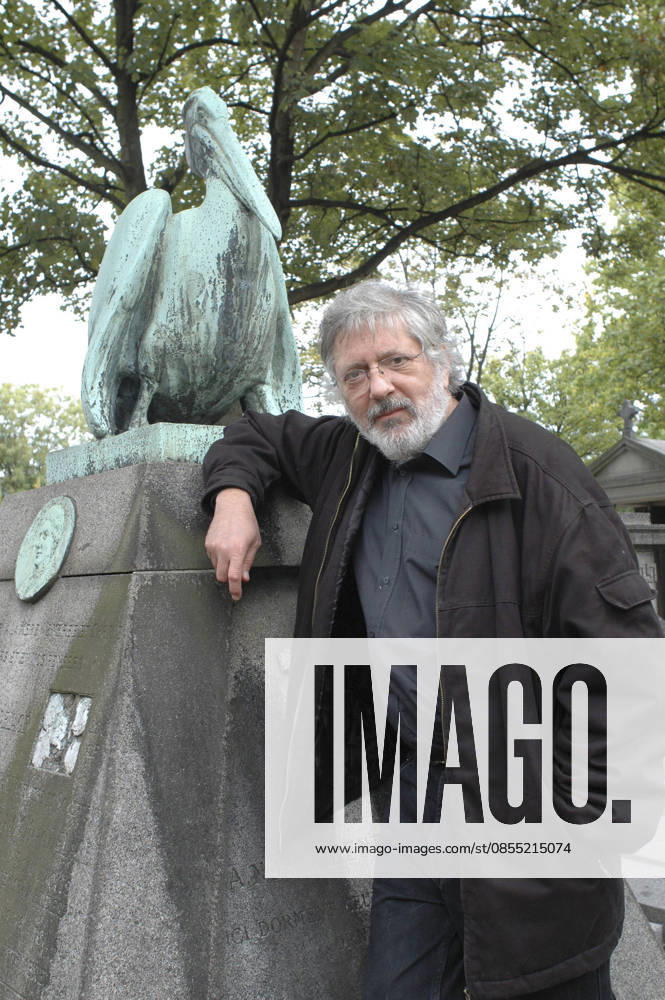 Portrait of Jacques Tardi illustrator 07 06 2005 Christophe BEAUREGARD Opale