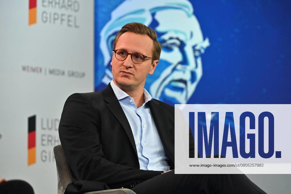 Dr. Peter Naumann, CFO DACH Sanofi, member of the management Sanofi Germany, single image,cropped single motif,half figure,half figure Ludwig Erhard summit from 28 30 04 2026 at Gut Kaltenbrunn at Tegernsee