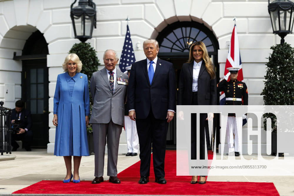 US President Donald Trump (C-R) and US First Lady Melania Trump (R), along with Britain s King Charles III (C-L) and Queen Camilla (L) on the South Lawn of the White House in Washington DC USA, 30 April 2026. King Charles III and Queen Camilla leave the US after a four-day state visit, which includes meetings with US President Donald Trump and first lady Melania Trump at the White House and engagements in New York and Virginia Washington USA - ZUMAs152 20260430_faa_s152_022
