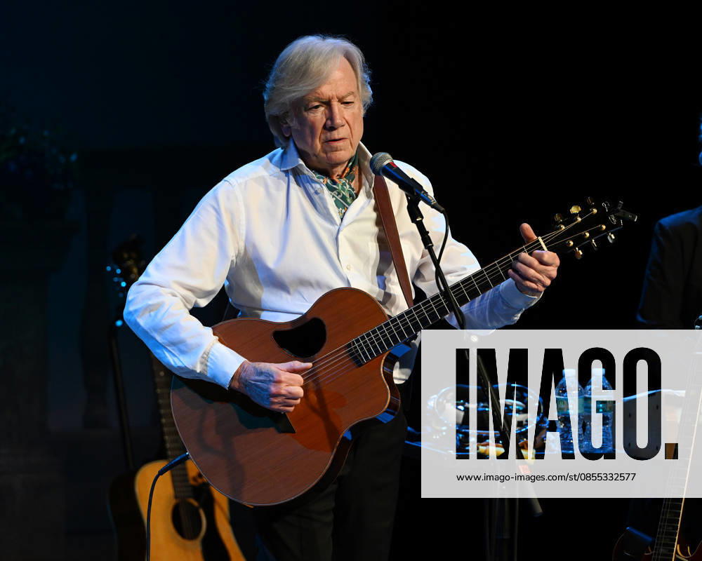 Justin Hayward performs during The The Story in Your Eyes Tour at The Parke Featuring: Justin Hayward Where: Fort Lauderdale, Florida, United States When: 27 Apr 2026 Credit: Robert Bell INSTARimages . NOT FOR USE BY NEWSPAPERS BASED IN THE UK.