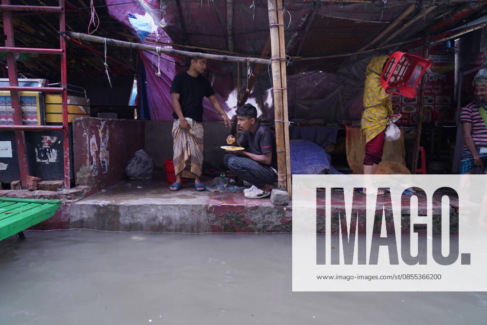 DHAKA, BANGLADESH †May 1, 2026: After several hours of continuous rainfall, many small and major roads across the capital Dhaka were submerged, with water levels ranging from knee-deep to waist-deep in some areas. People forced to leave their homes for work faced severe difficulties, disrupting normal city life. Stray dogs and other animals were also left vulnerable in the flooded conditions. In many cases, clogged manholes filled with plastic waste and debris obstructed drainage systems, leading to widespread waterlogging. Dhaka Bangladesh - ZUMAk185 20260501_zip_k185_016