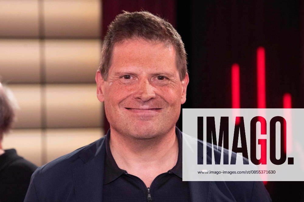 Jan ULLRICH, former cyclist, portrait, portrait, single picture, cropped single motif, guest in the program ,,Koelner Treff,, on WDR television